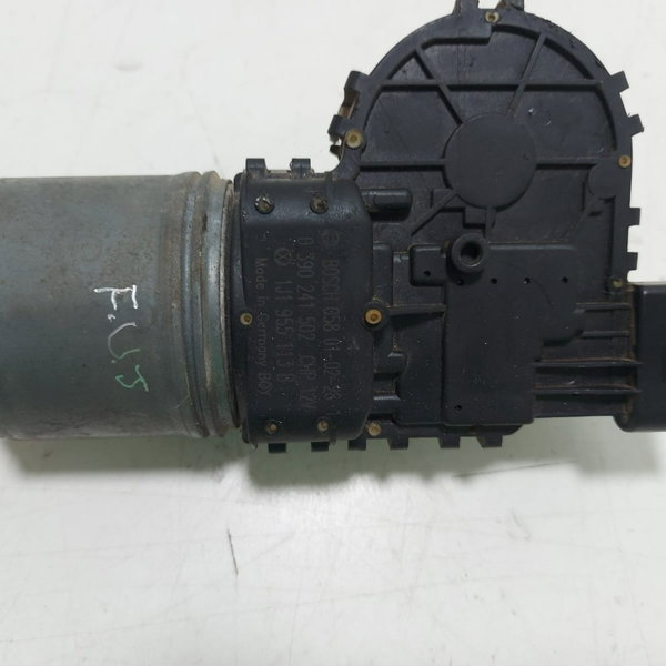 Motor Limpador Para Brisa Vw Golf 99/06 (1j1955113b) Cx69