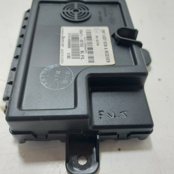 Módulo Controle Bcm Sorento  2.5 08(954113e762) (cx56)