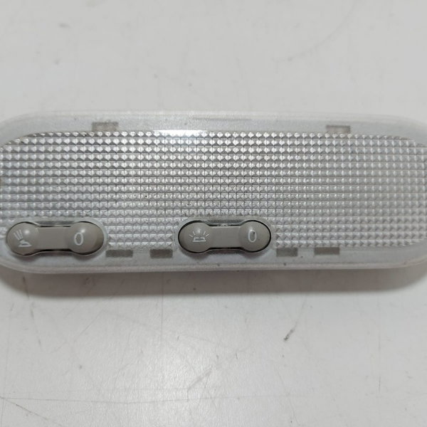 Luz De Teto Renault Sandero /duster (8200073231) Cx84