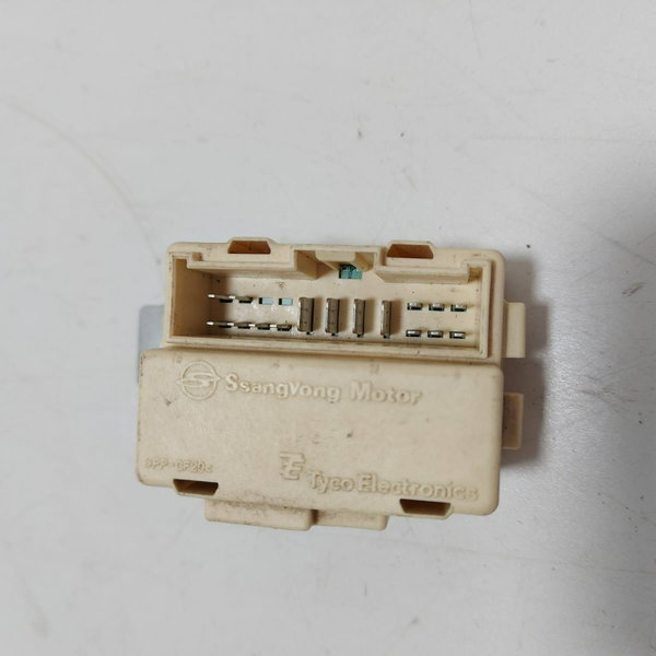 Rele Sensor Buzzer Ssangyong (82120-08500 )  2009 Cx158