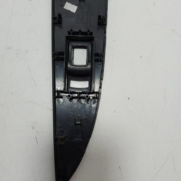 Moldura Botão Vidro Elétr Ssangyong 2009 (72260-09000)  Cx88