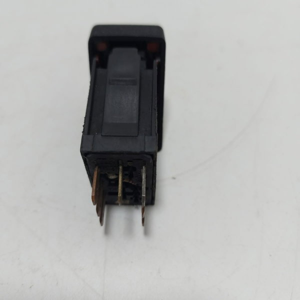 Botão Pisca Alerta Gm Corsa 2005 Cx117 Preto