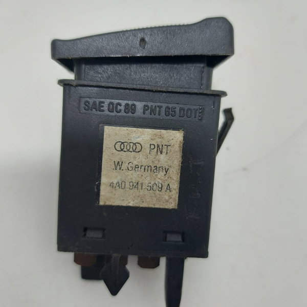 Botão Pisca Alerta Audi A6 S80  1996 Cx117 Preto