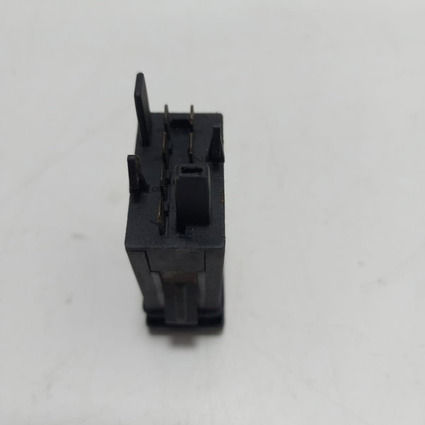 Botão Pisca Alerta Audi A6 S80  1996 Cx117 Preto