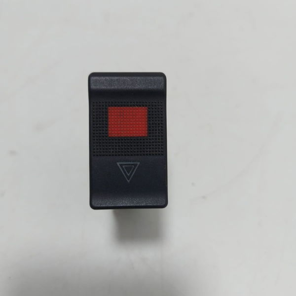 Botão Pisca Alerta Audi A6 S80  1996 Cx117 Preto