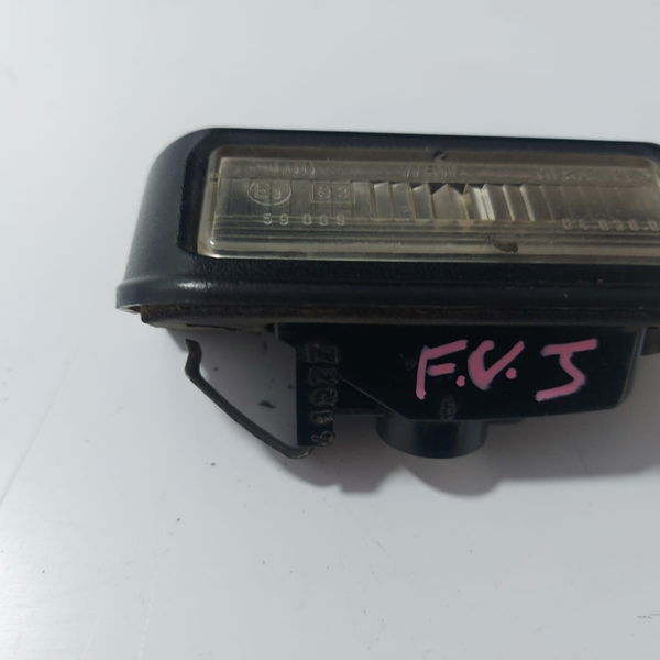 Luz De Placa L.e Original Fiat Fiorino 2015 Cx477