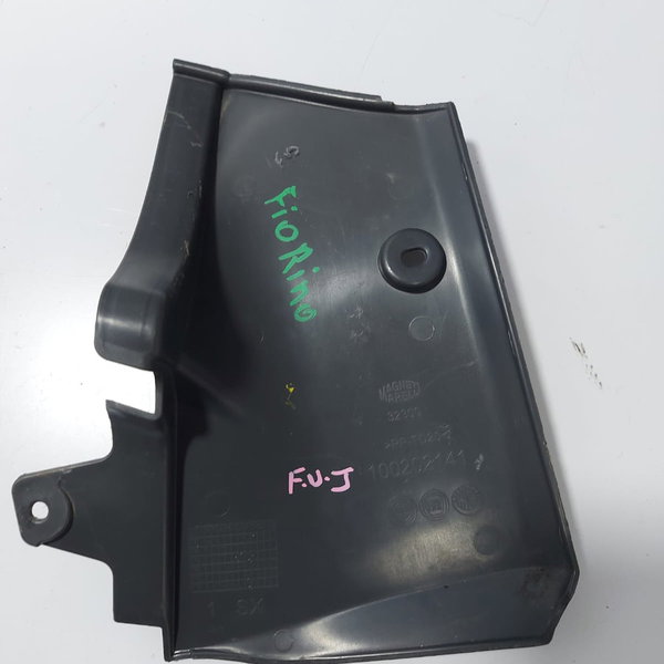 Moldura Caixa De Ar Direito Fiorino Uno 2015 100202141 Cx477