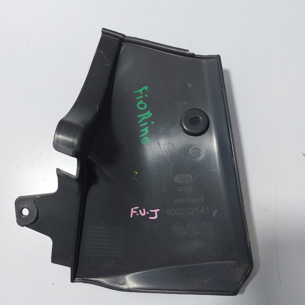 Moldura Caixa De Ar Direito Fiorino Uno 2015 100202141 Cx477