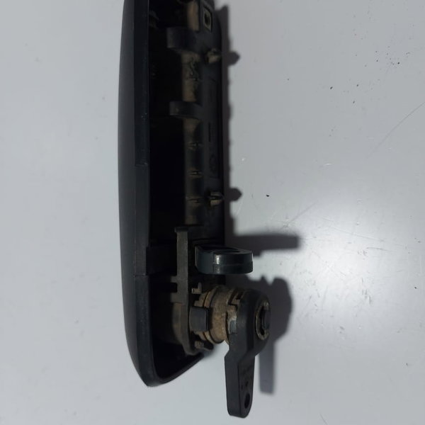 Maçaneta Externa Porta Dianteira Esquerda Fiorino 2015 Cx477 Dianteira
