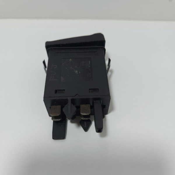 Botão Pisca Alerta Audi 80s Original Cx117 Preto