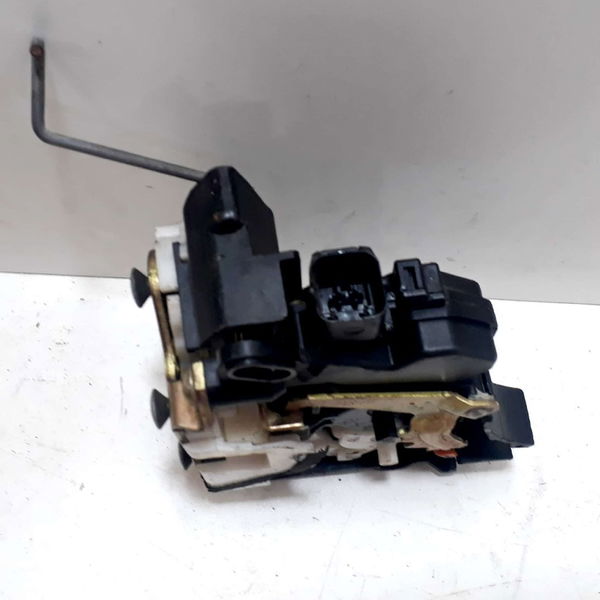 Fechadura De Porta L-200 Triton