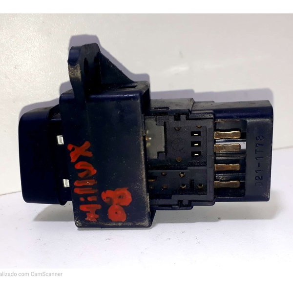 Botão Pisca Alerta Hilux 2005/2010 Cx117 Preto