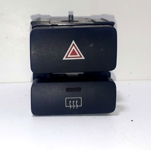 Botão Pisca Alerta Desembaçador Toyota Corolla 2005 Cx117 Preto