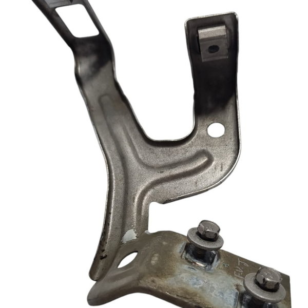Suporte Para-lama Direito Ford Edge V6 7t43-16c198-ab Cx475 Prateado