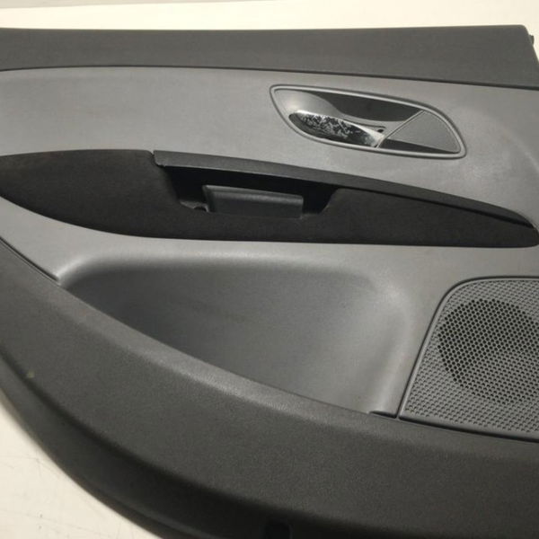 Forro De Porta Fiat Linea T.e. 10-15 *marcas De Uso*