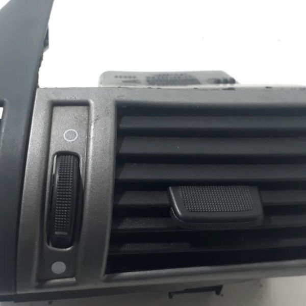 Difusor Do Ar Esquerdo Fiat Stilo Cx109