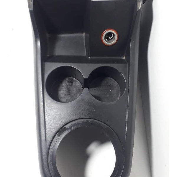 Console Central C/ Acendedor De Cigarro Cross Fox 08 Cx261