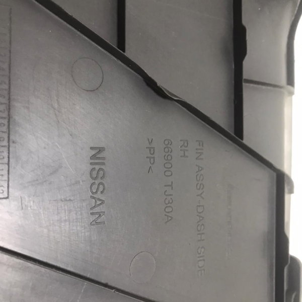 Moldura Inferior Coluna L.d. Frontier 12-15 Cx220