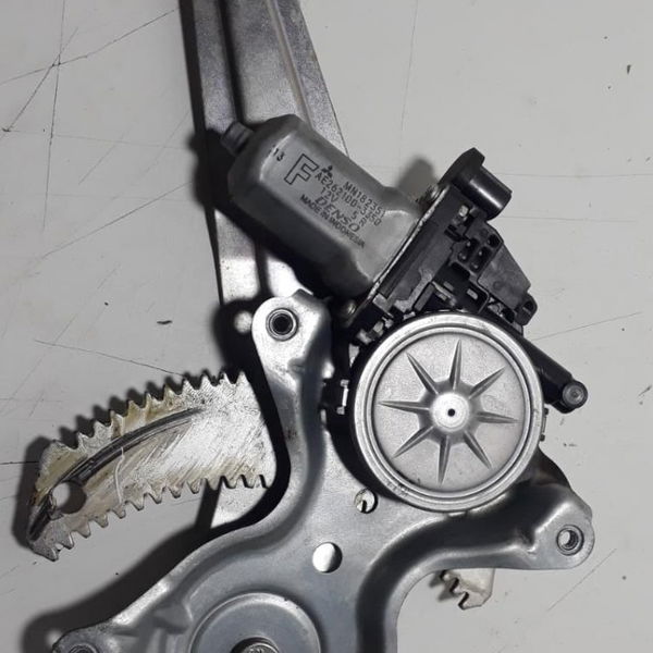 Máquina Vidro Elétrico T.d L200 Triton 2014  Cx255