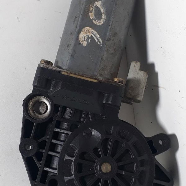 Motor Do Vidro Elétrico Peugeot 206 D.d Cx79