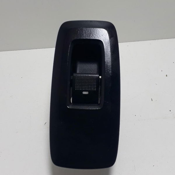 Comando Vidro Traseiro Direito Ranger 2017 Cx88