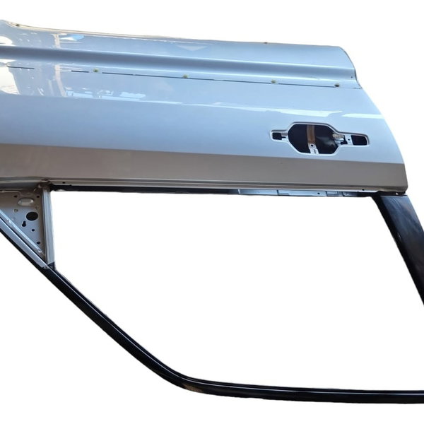 Porta Dianteira Direita Pajero Full 2011 Com Detalhes Dianteira Direita Prateado