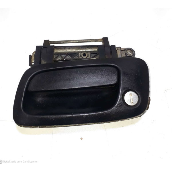 Maçaneta Externa Dianteira  Esquerda Gm Astra 2001 Cx130 Preto