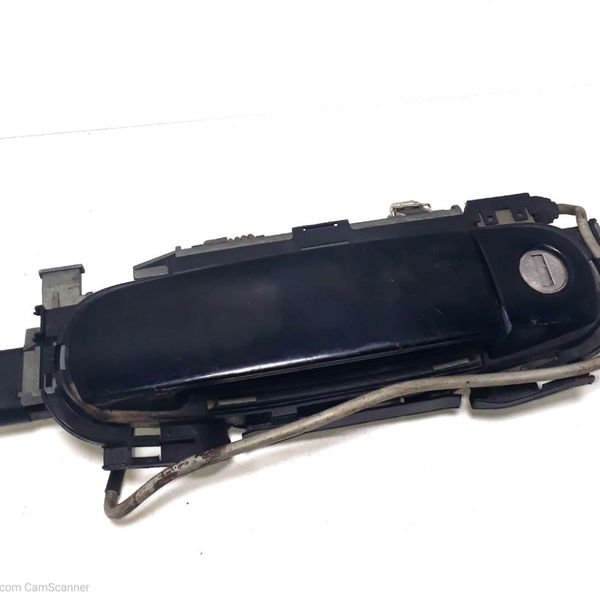 Maçaneta Da Porta Dianteira Esquerda Audi A3 Ano 2000 Cx133 Preto