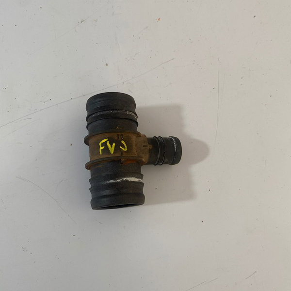 T Conexao De Água S10 2.8 Diesel Cx472