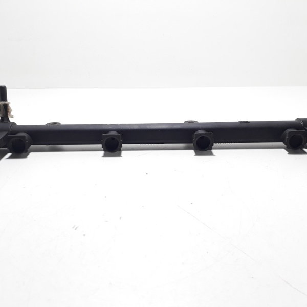 Flauta Injeção Do Astra Zafira 2.0 8v  93 275 195 R3 Cx120