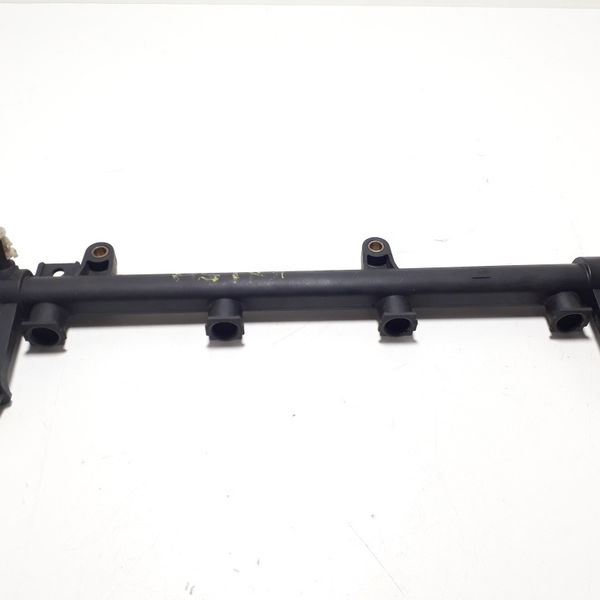 Flauta Injeção Do Astra Zafira 2.0 8v  93 275 195 R3 Cx120