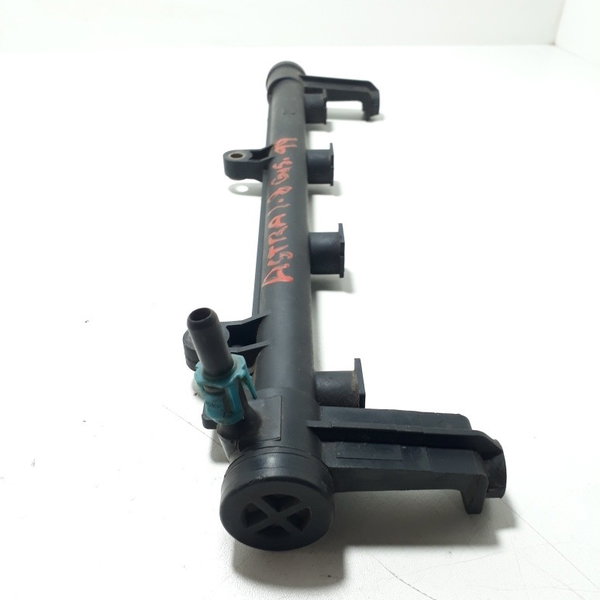 Flauta Injeção Do Astra Zafira 2.0 8v  93 275 195 R2 Cx120