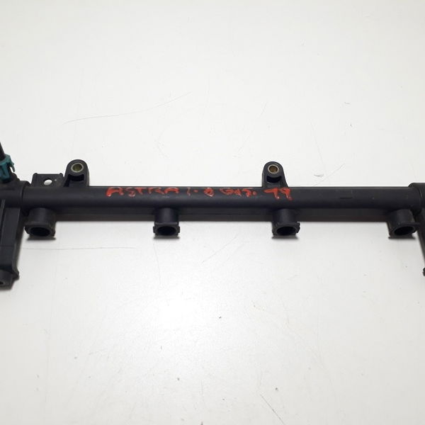 Flauta Injeção Do Astra Zafira 2.0 8v  93 275 195 R2 Cx120