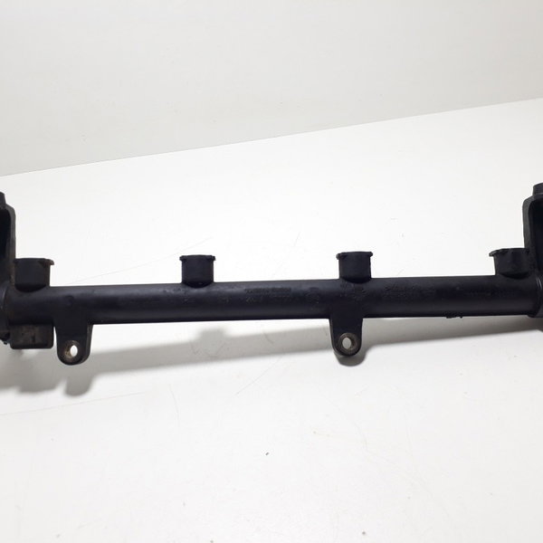 Flauta Injeção Do Astra Zafira 2.0 8v  93 275 195 R1 Cx120