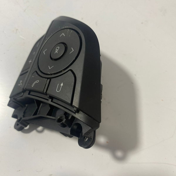 Comando Volante Toyota Corolla Cros 2020 Lado Esquerdo Cx471