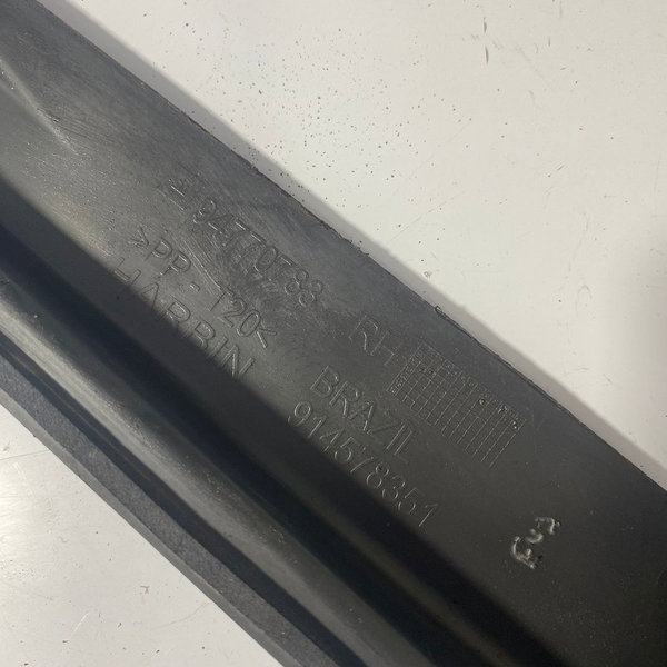 Moldura Superior Para-lama Direito S10 2014 Cx471