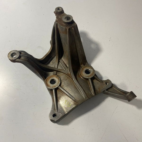 Suporte Do Compressor De Ar Condic S10 2.8 2013 Cx471