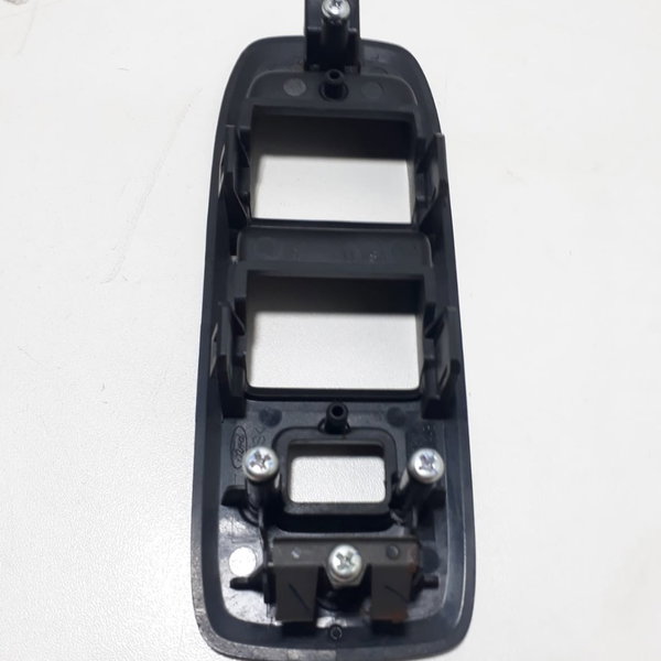 Moldura Comando Vidro Dianteiro Esque Ford Ranger 2017 Cx88