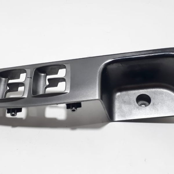 Moldura Comando Vidro Dian Esq Mitsubishi Airtrek  Cx88
