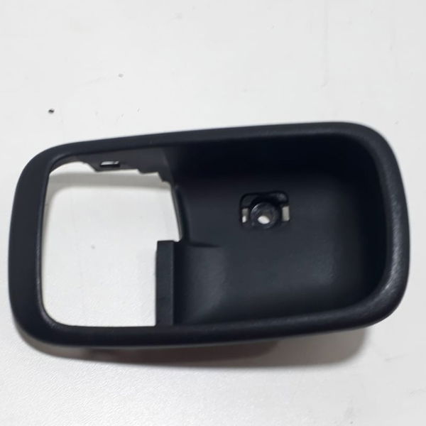 Moldura Maçaneta Interna Lado Esquerdo Airtrek 2008 (cx49) Dianteira/traseira