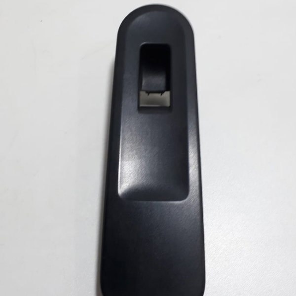 Acabamento Botão Vidro D. D/ Amarok 2015 (c/detalhes)cx87