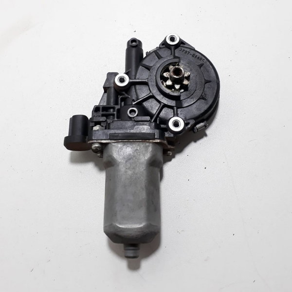 Motor Do Vidro Dianteiro Direito L200 Triton 12/13 Cx79