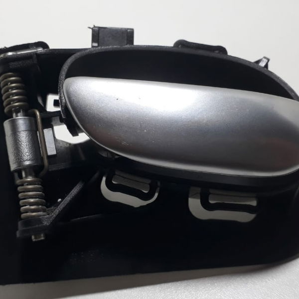 Maçaneta Interna Porta 206 207 Sw Prata D/t Esquerda  Cx140 Dianteira/traseira