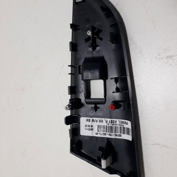 Moldura Do Comando De Vidro Traseiro Direito Wrv 2018 Cx88