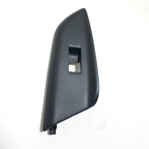 Moldura Do Comando De Vidro Traseiro Direito Wrv 2018 Cx88