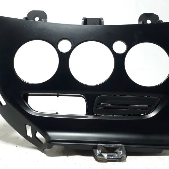 Moldura Central Painel Comando Ar Focus 2015  Cx174