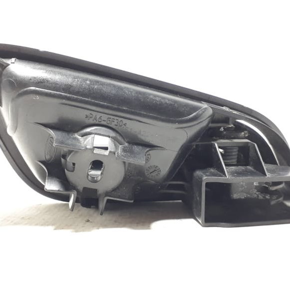 Maçaneta Interna Da Porta Lado Esquerdo Ford Focus  14 Cx135