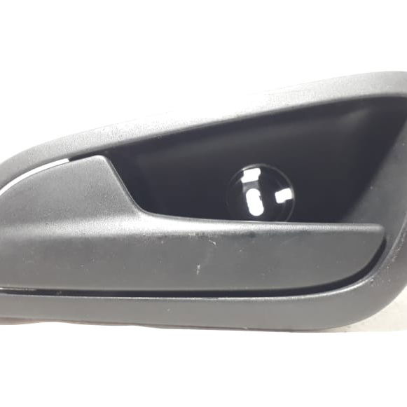 Maçaneta Interna Da Porta Lado Esquerdo Ford Focus  14 Cx135