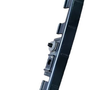 Guia Parachoque Traseiro Direito Discovery Sport 2016 Cx468