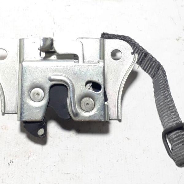 Trava Banco Traseiro Fiat Linea 2010 Cx94